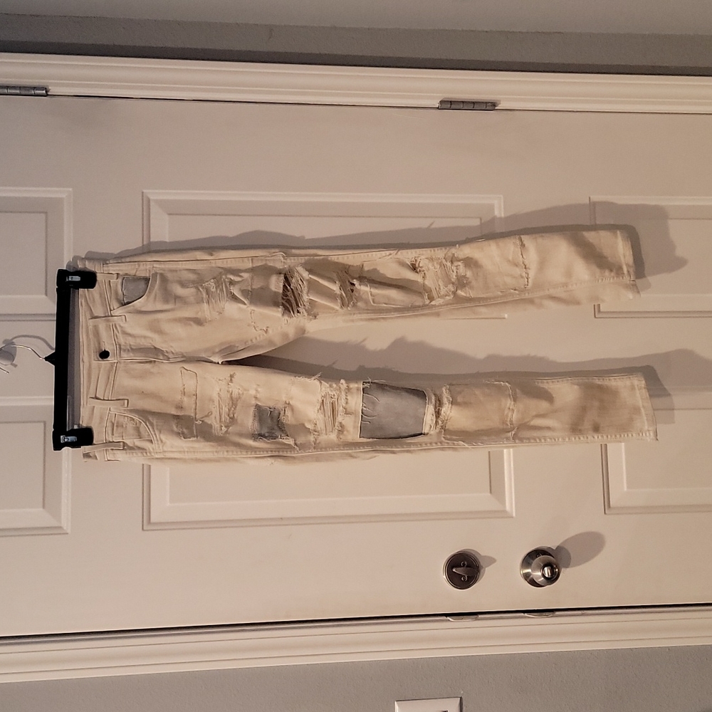 NWT. Levi's Distressed 606 Jeans Tan/Cream Size 25 x 34L